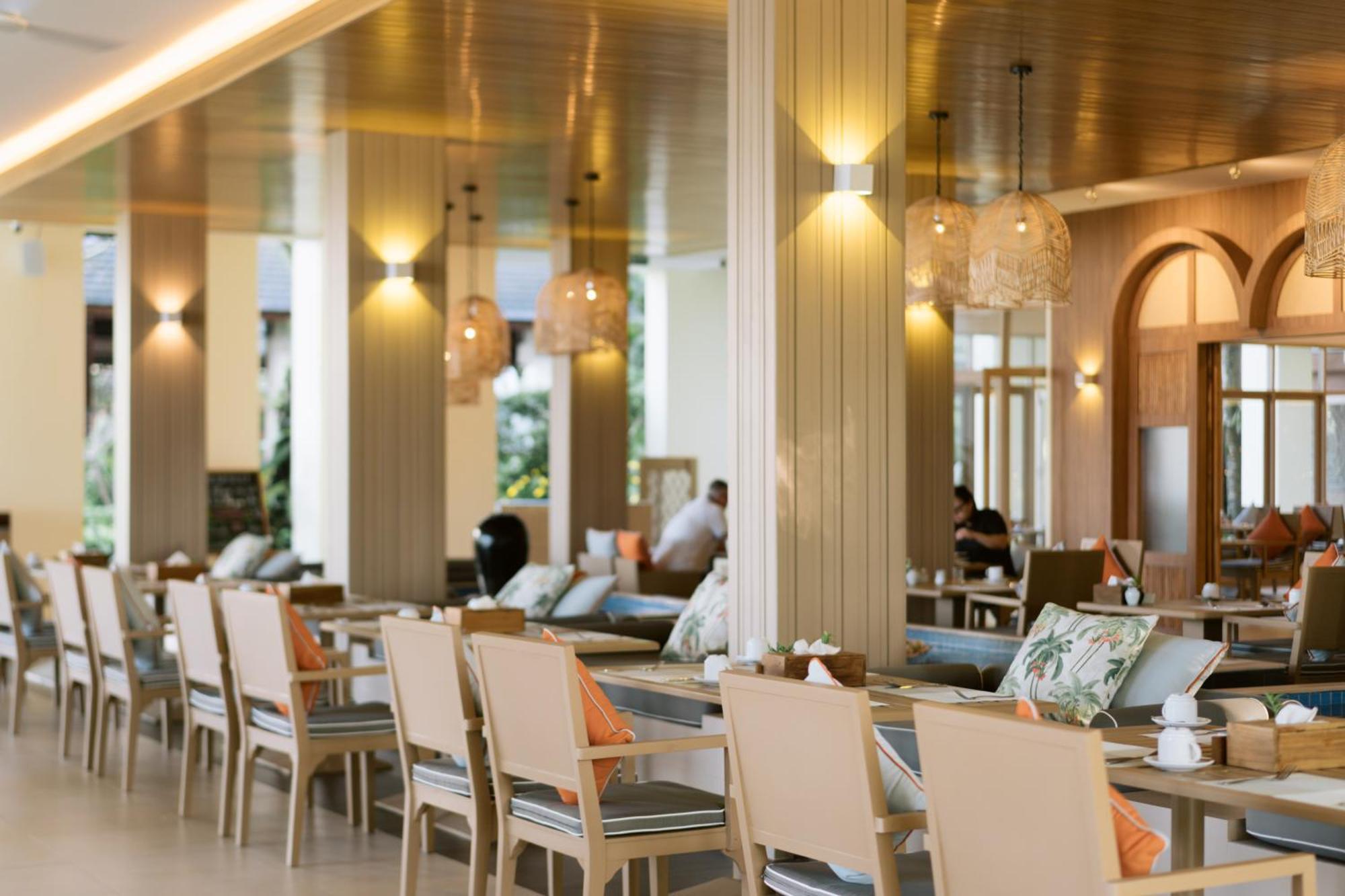 Apsara Beachfront Resort & Villa - Sha Extra Plus Кхаулак Экстерьер фото